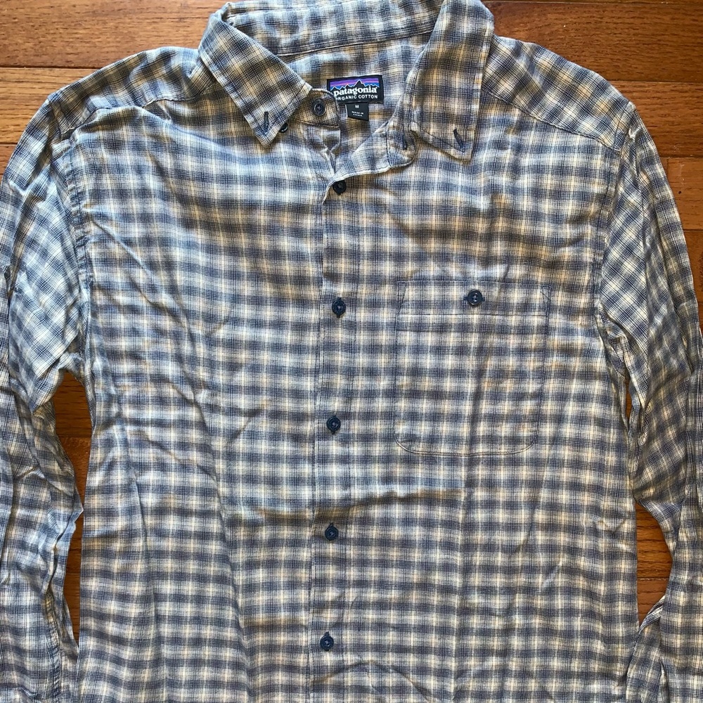 Men’s Patagonia Bluffside slim fit button front Plaid shirt Medium